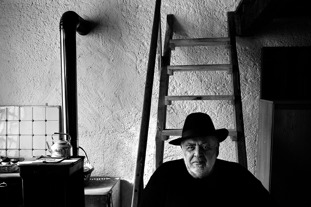 Foto di Nino Migliori eseguita presso lo studio "Acquasaliente".